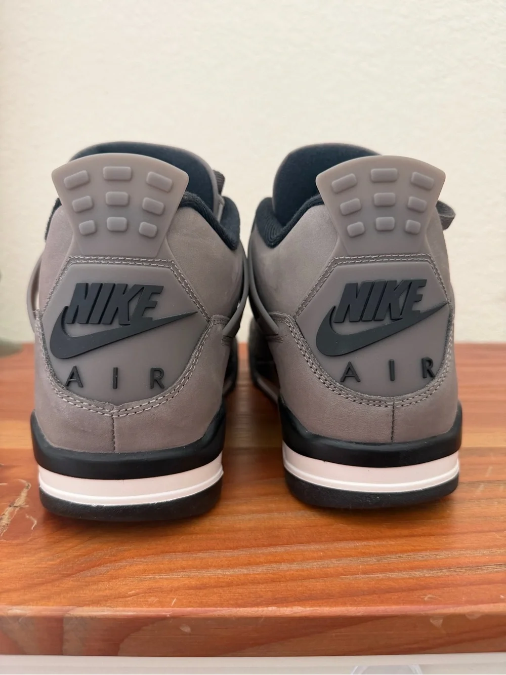 Nike Air Jordan 4 Retro Fear 2025 Size 11 NEW w/ Box FV5029-200